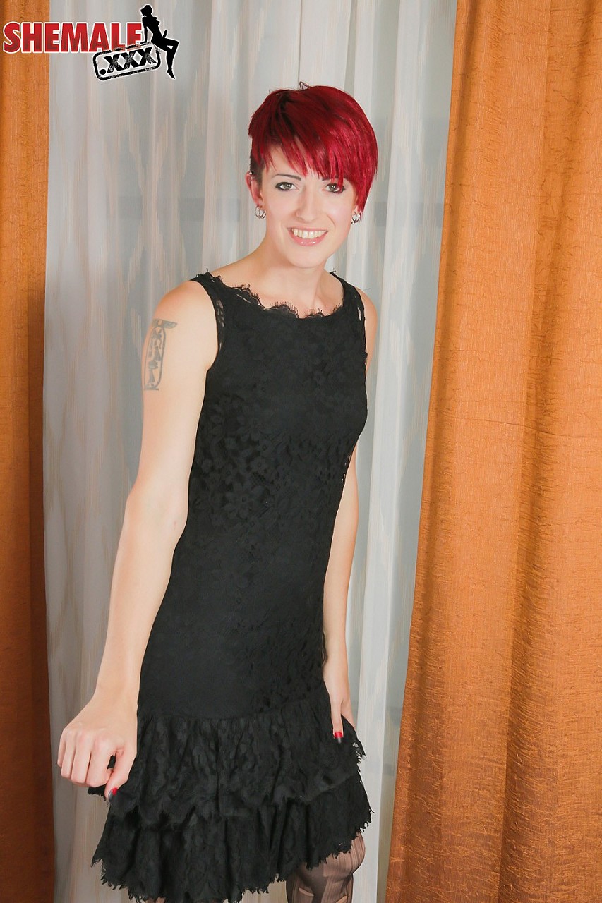 صور جنسية لإيفي إليوت أداها TGirls XXX