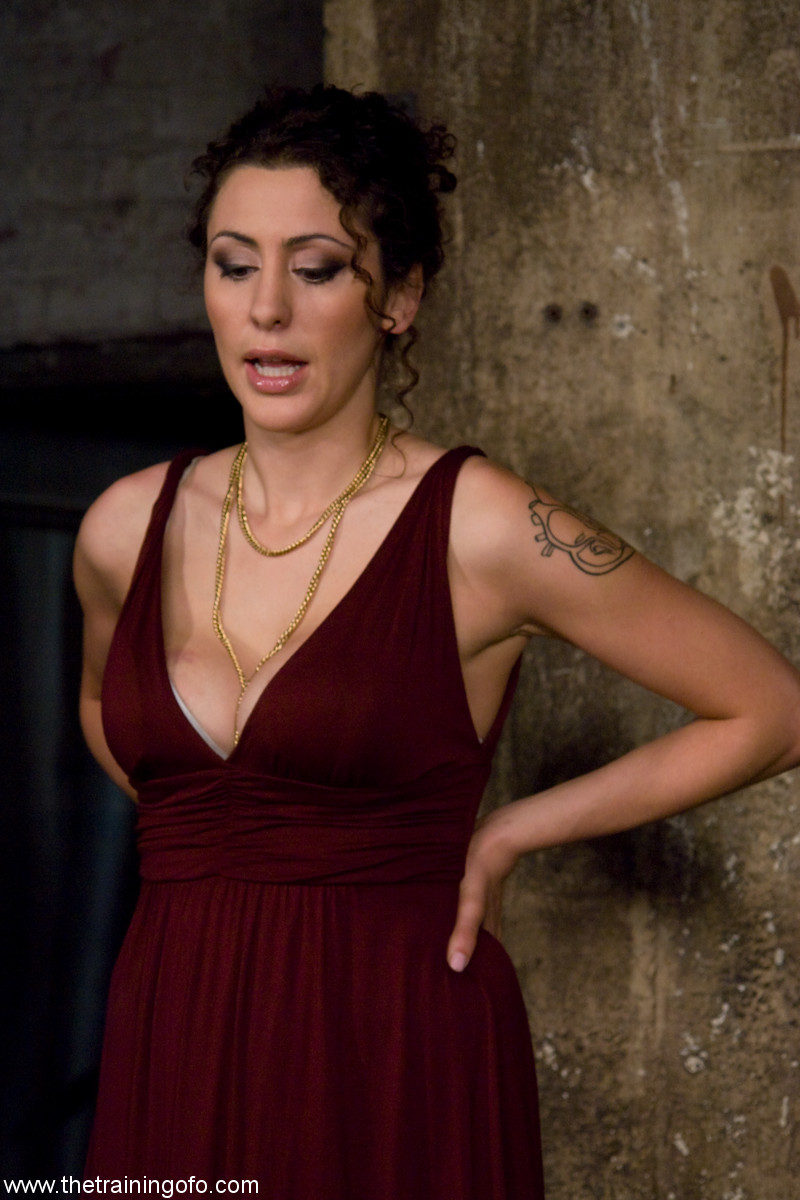 『Oの調教』Daac RamseyとPrincess Donna Doloreのヌード写真