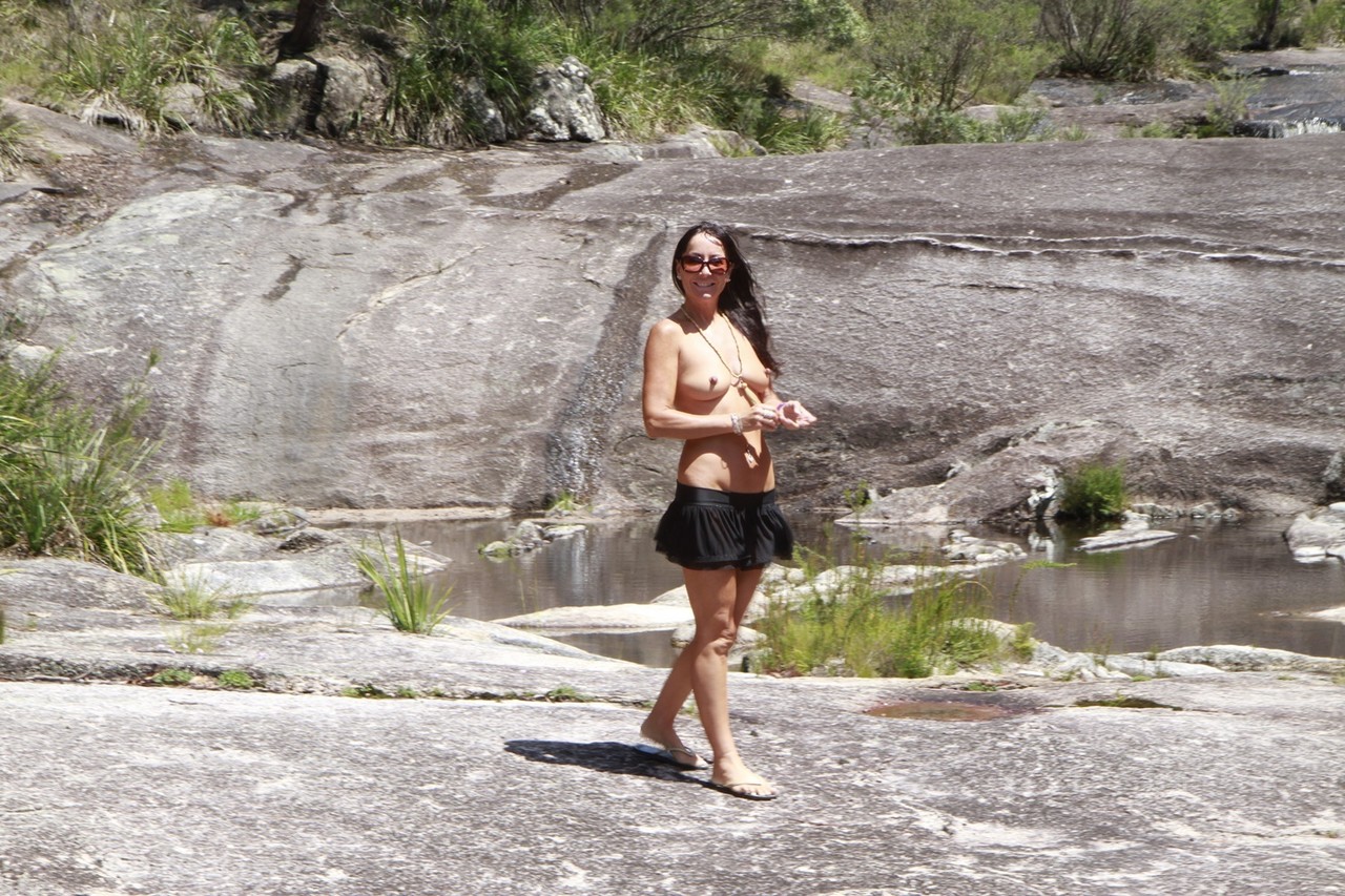 Crazy Amateur MILF Wild Thing Poses Naked By The River