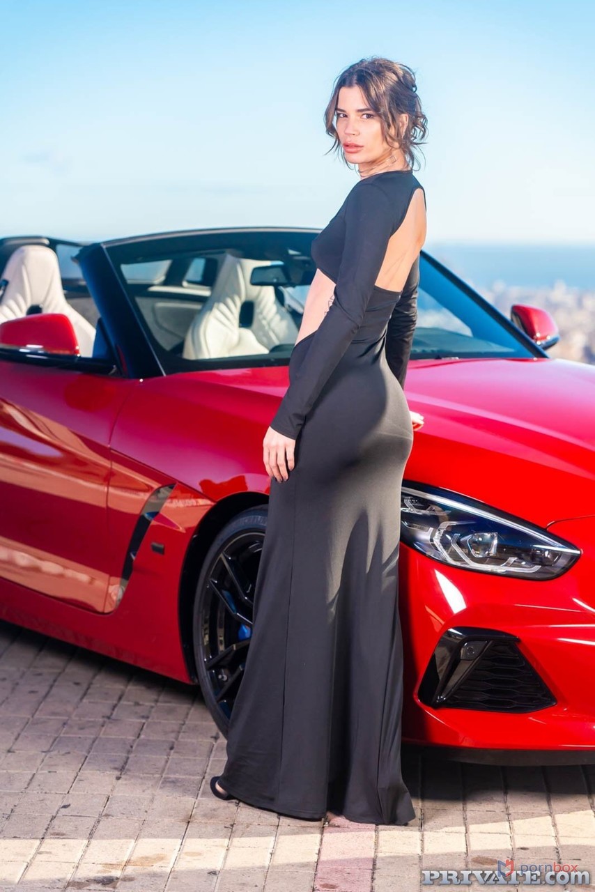 एडा लापिएद्रा की निजी अश्लील तस्वीरें