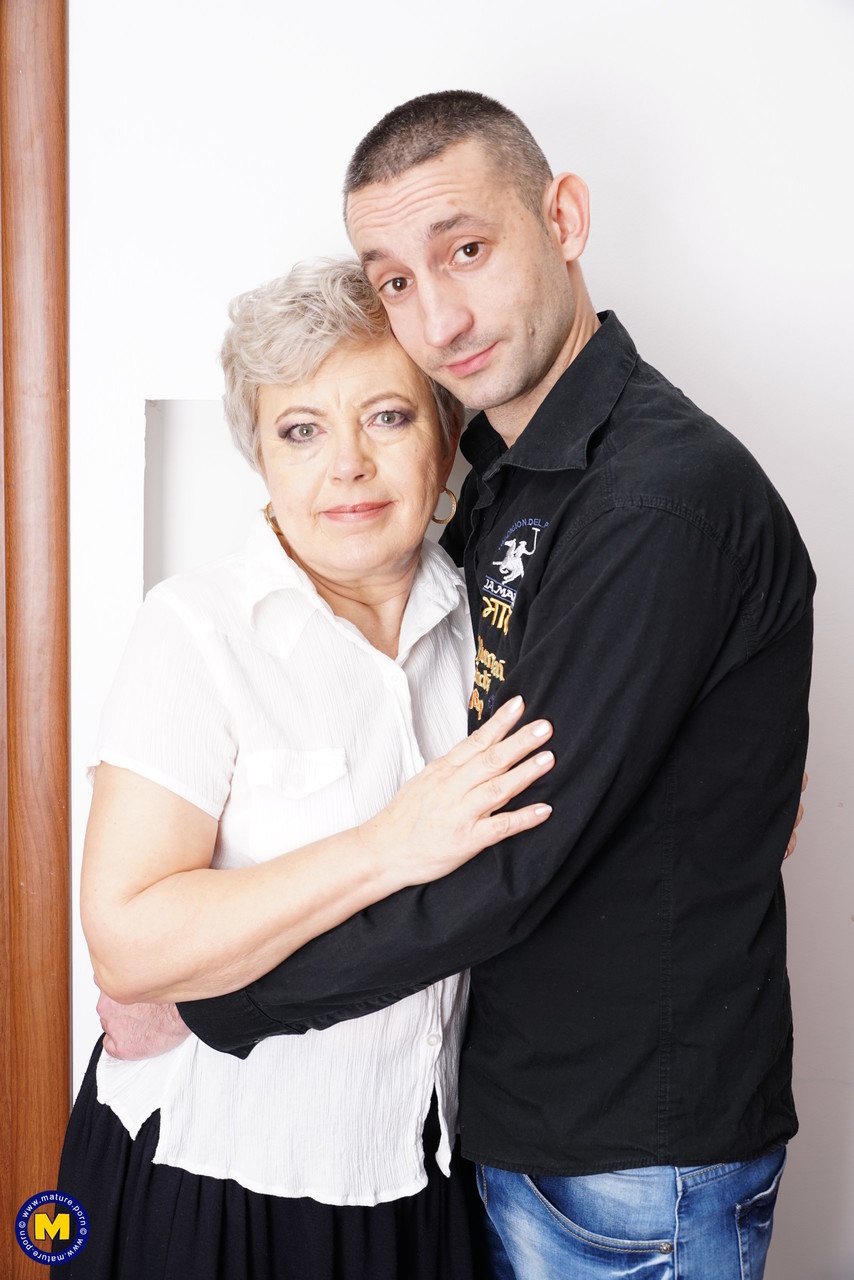 Klaudia D. Makes Young Lover Eat Her Horny Mature Pussy Before Sex