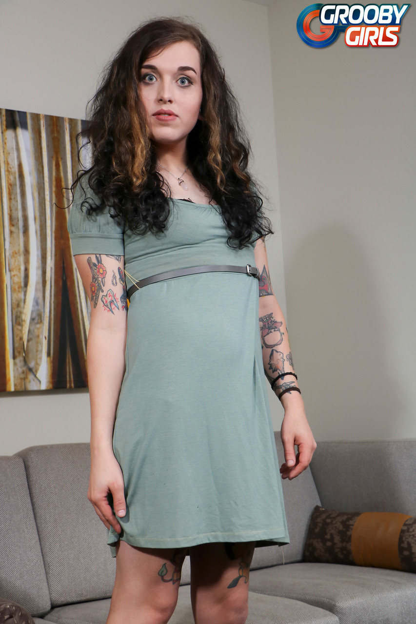 معرض إيف إلدريتش الساخن يضم فتيات جروبي