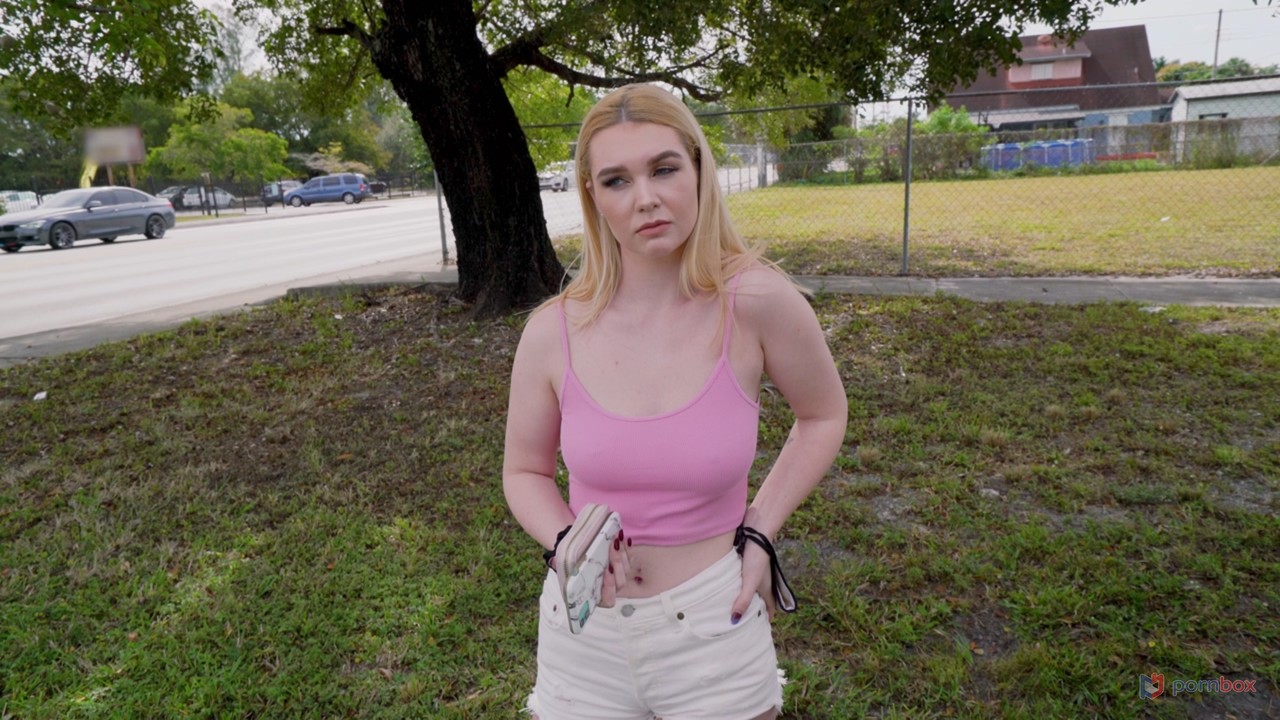 Layla Belle: Дикий Жёсткий Секс С Блондинкой-Попутчицей-Незнакомкой