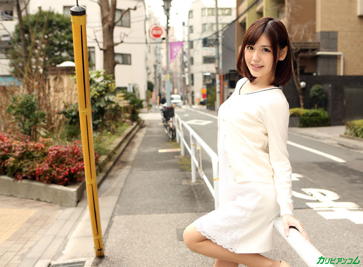 الآسيوية يوا أريغا تفتح رجليها وتُنك بقضيب صلب