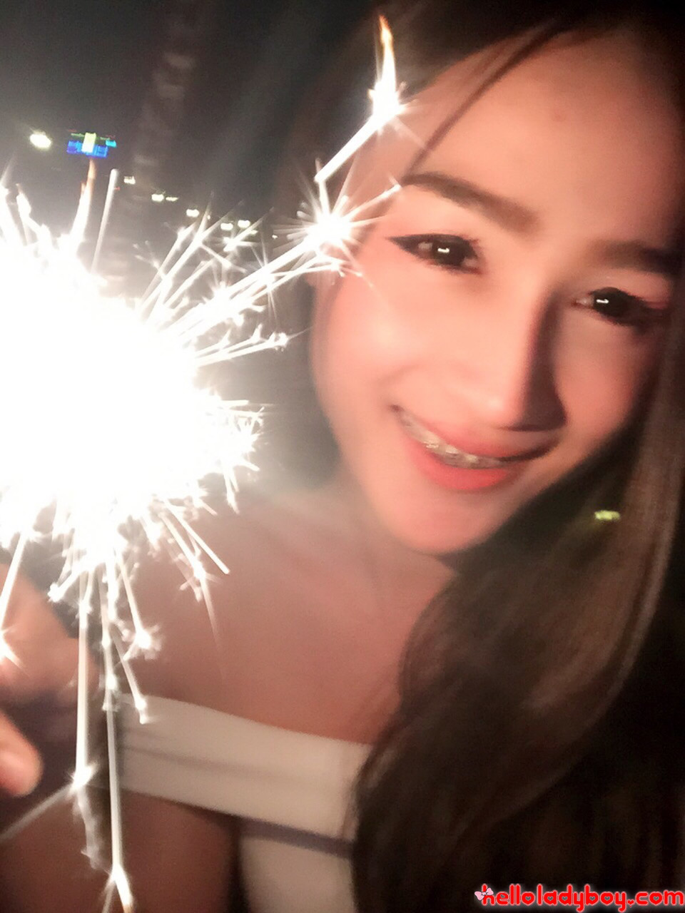 レディボーイ美女