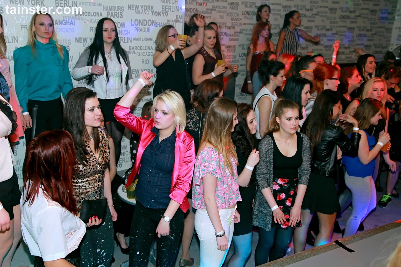 Wild Bachelorette Party Turns Into Stripper-Driven Orgy