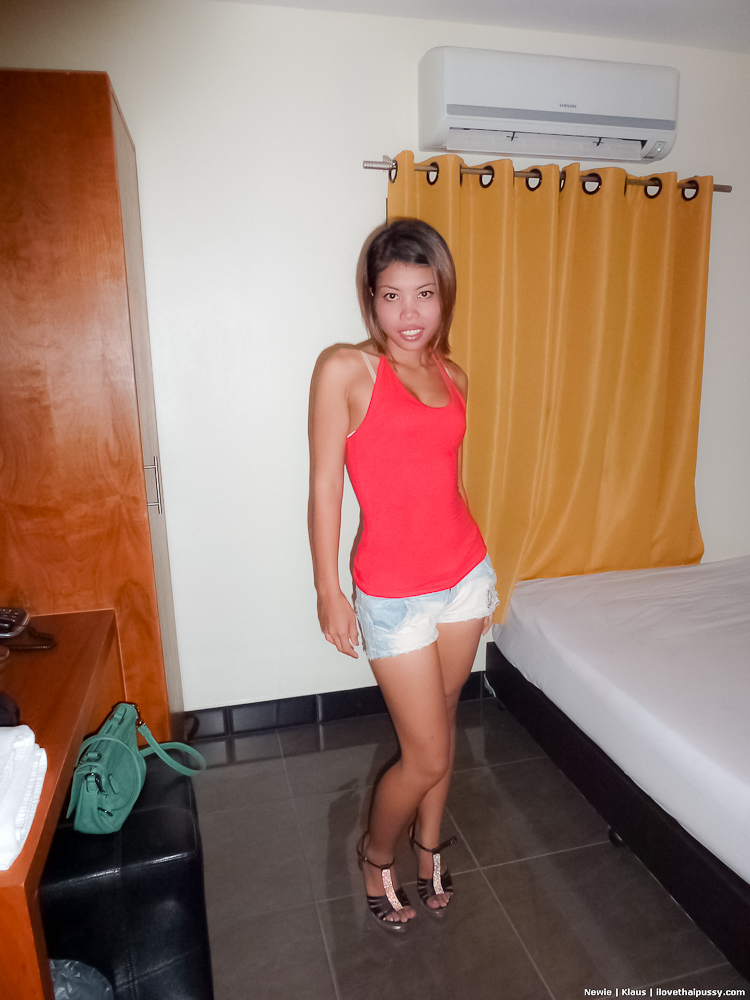 セックス観光客と性交、タイの初心者は顔を隠す