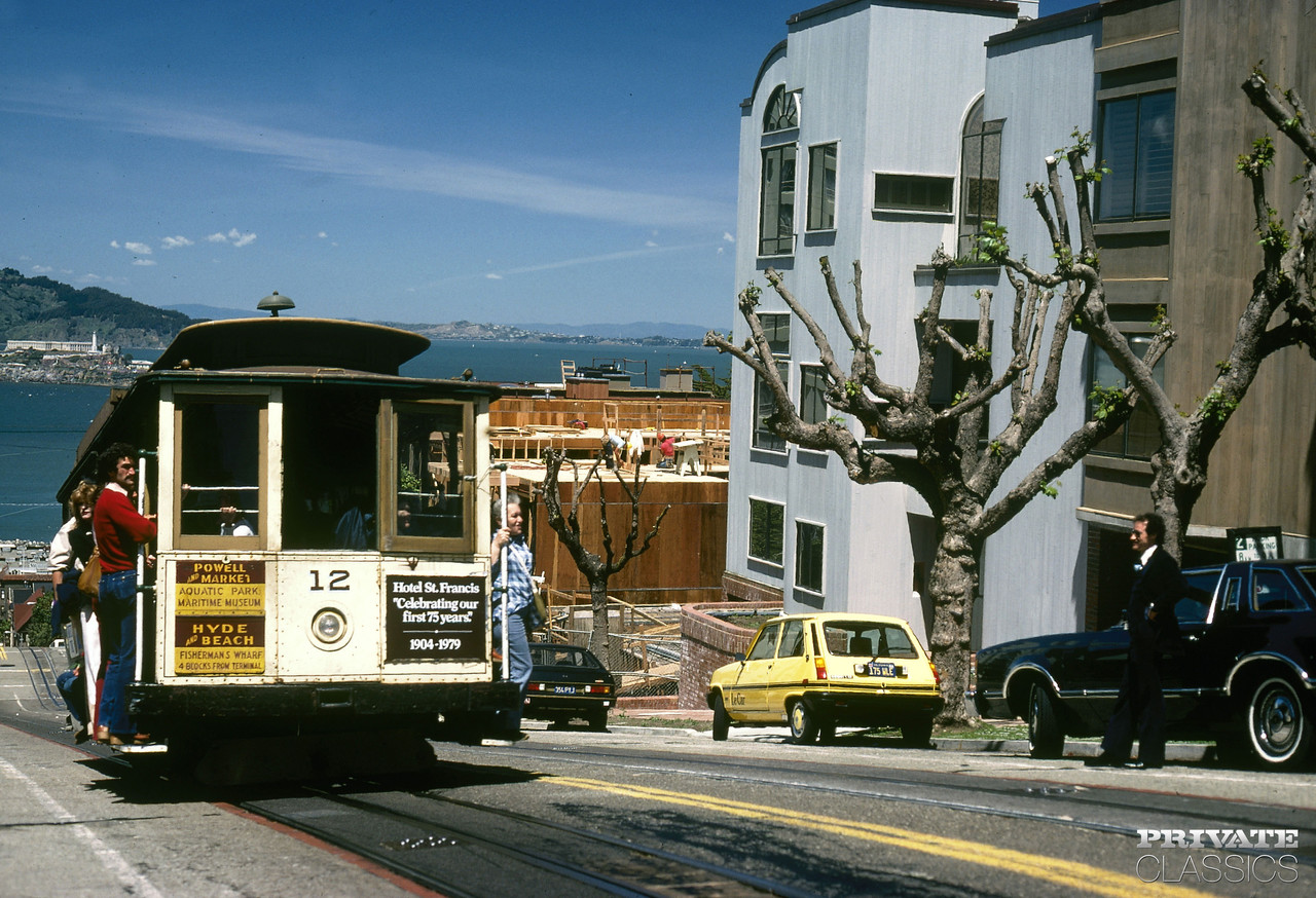 Рыжая Милф Сэнди Завершает Ммф Секс С Конча На Красные Губы