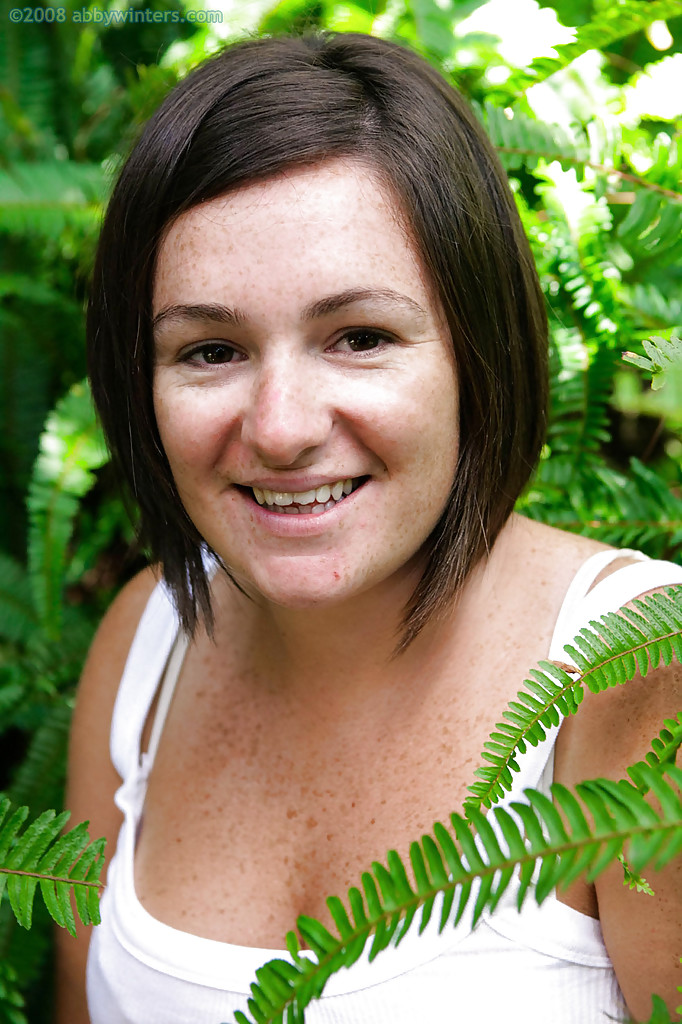 Curvy Freckled Girl With Big Natural Boobs Spreads Hairy Pussy Outdoors