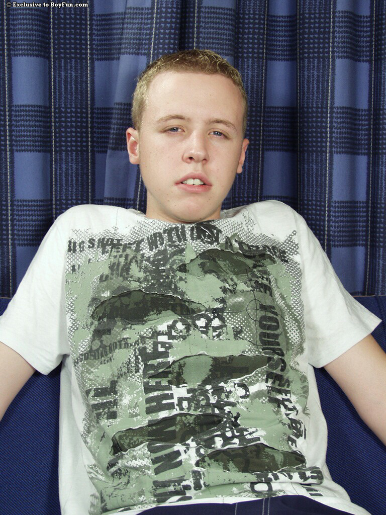 जॉर्ज 2 बॉय फन हॉट पिक्स में