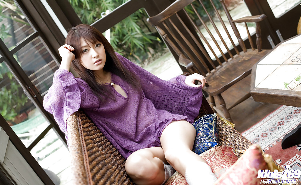 Magrela Asiática Misa Shinozaki Tira A Roupa