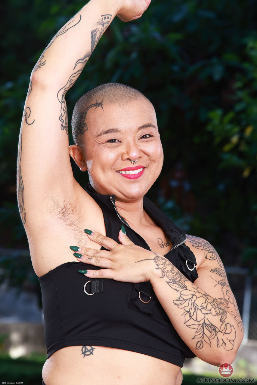 صور لولو سباركل عارية اتكك الشعر