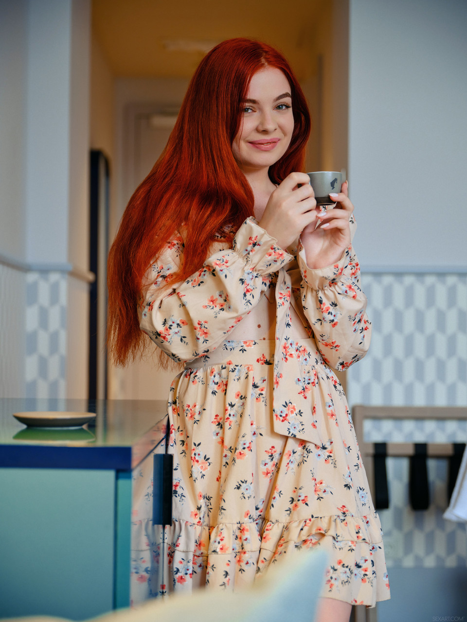 Sexy Miss Olivia Performs Nude Sex Art