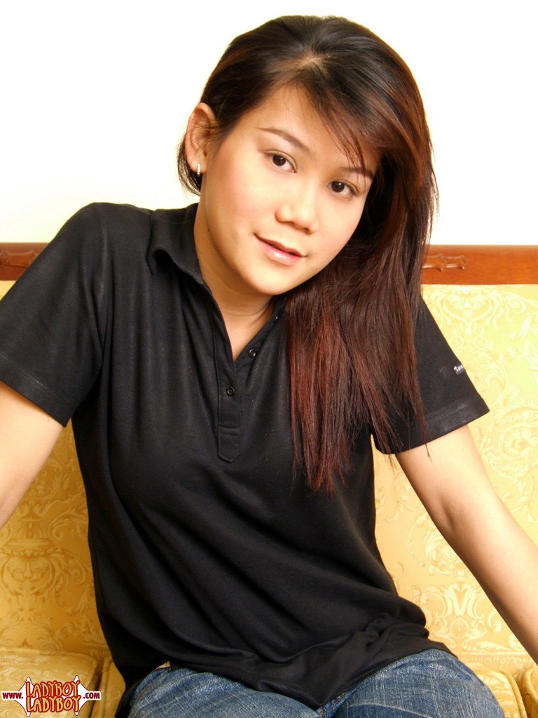 Heisse Asiatische TGirl Jo Porn Bilder