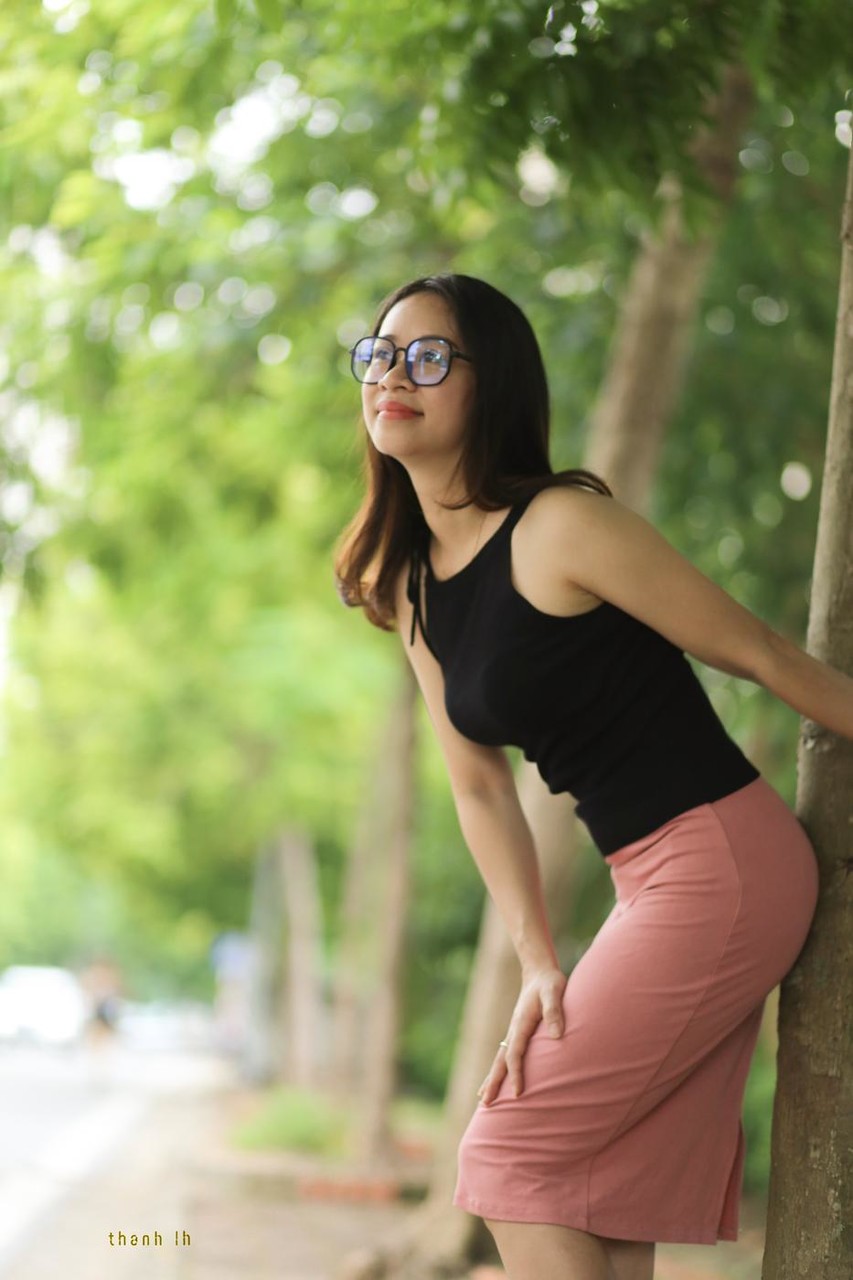 Bentbox isn't provided with the full title, so I'll need the full title to proceed. However, since the full title isn't given, I'll provide a general approach based on the rules: If the full title is "Bentbox milf big tits anal creampie blowjob threesome lesbian", a rewritten title could be: "Sexy Milf Big Tits Anal Creampie Blowjob Threesome Lesbian