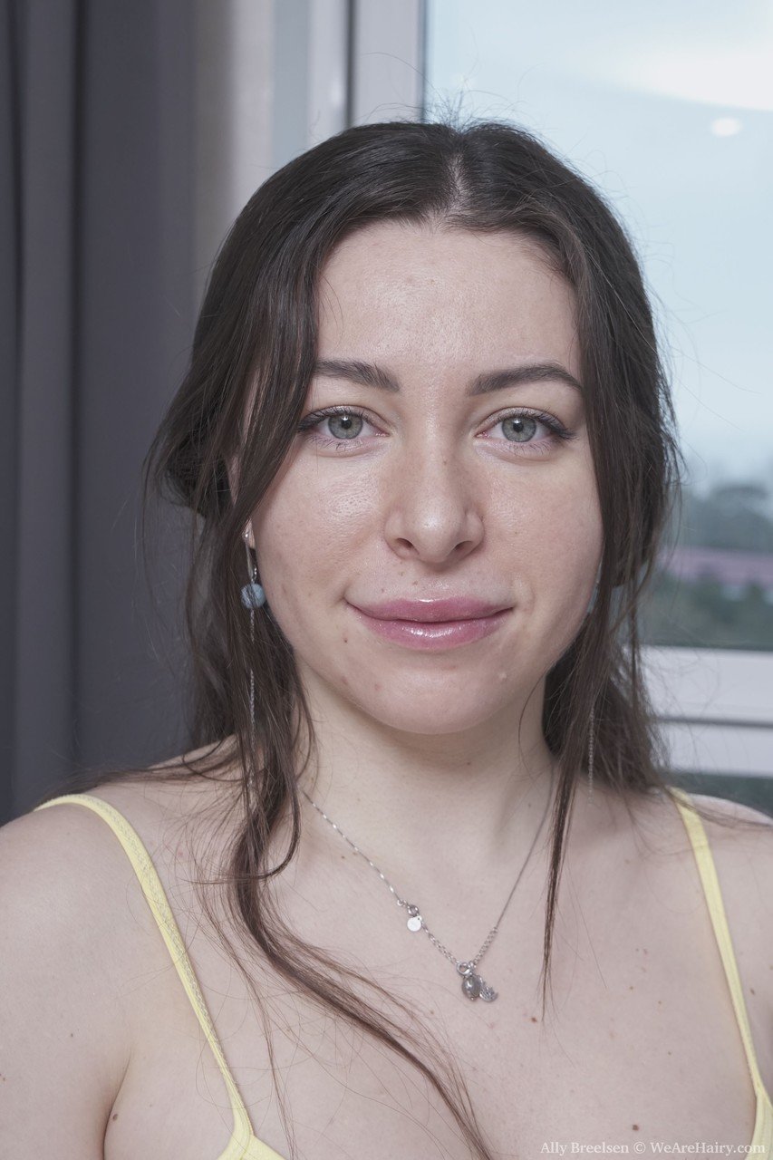 Amateur Ally Breelsen Ga Hatenai Shiri To Ke Na Shikku O Sagasu