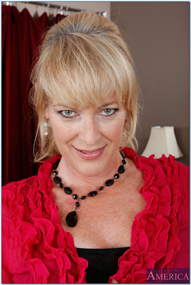 Pussy Porn Pics - 2.6K Galleries