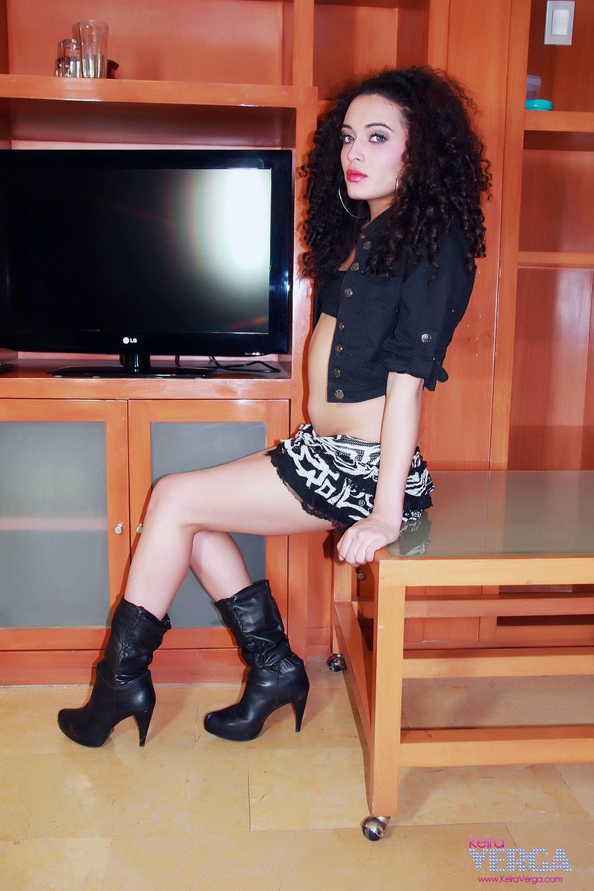 Keira Verga 官方裸体图像
