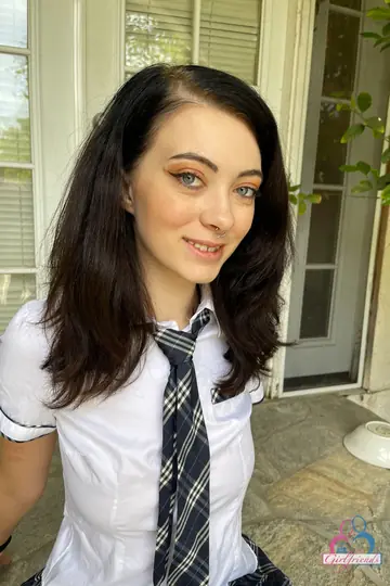 Corra Cox – Brunette Lesbians Finger and Lick Pussy Outdoors