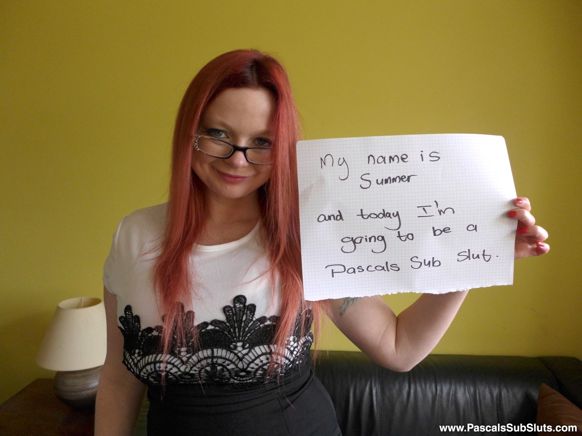 被支配的成熟红发妓女夏季天使李在丝袜中