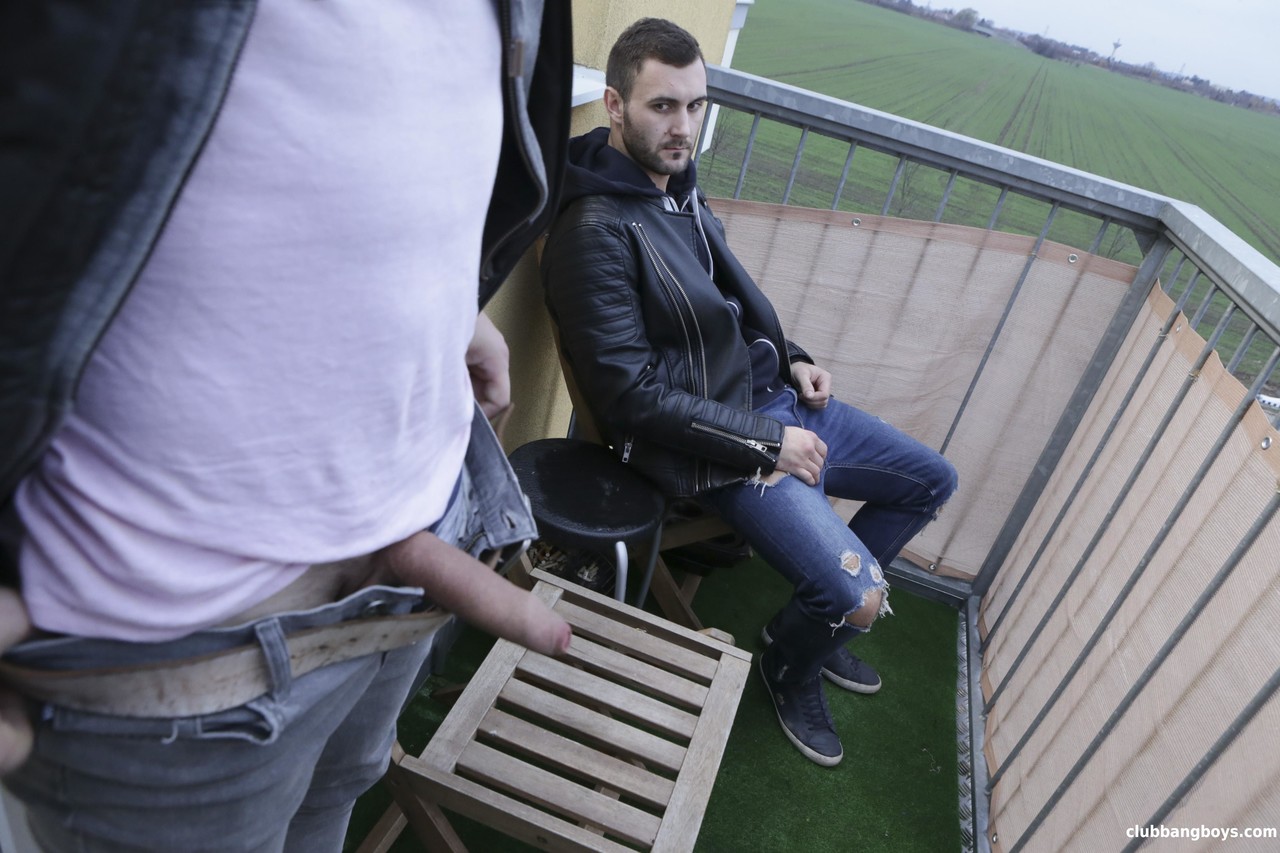 熱辣俱樂部帥哥圖庫