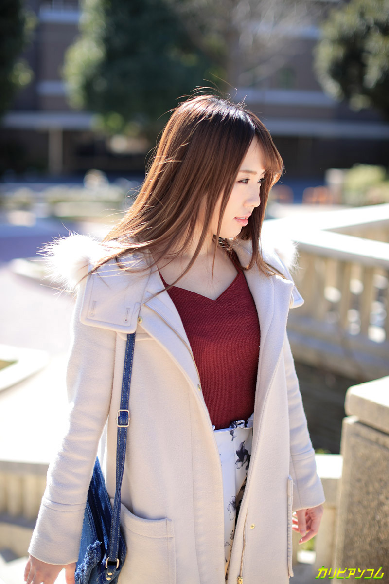 火辣亚洲女孩 Runa Kanda 在被舔阴后骑乘阳具并被内射