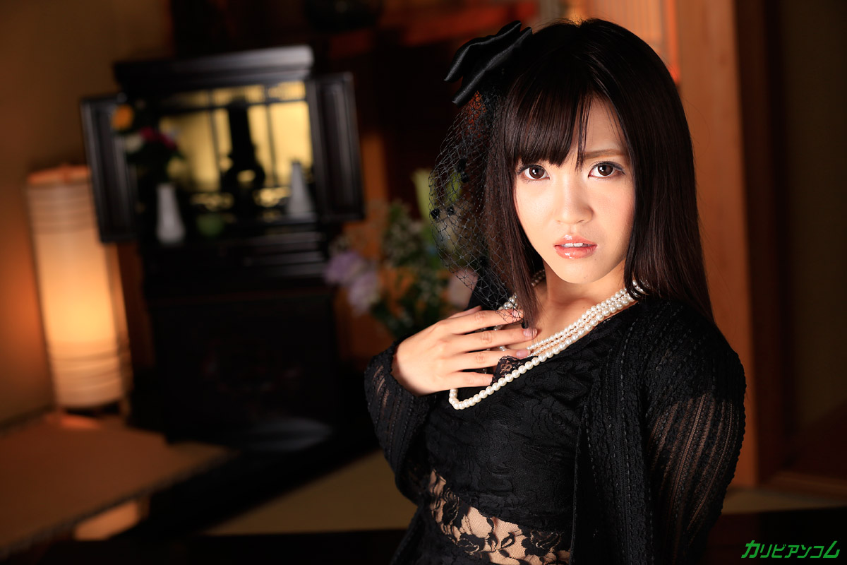 La Viuda Japonesa Yuzuna Oshima Tiene Sexo Doloroso Antes De Que Le Llenen El Coño De Crema