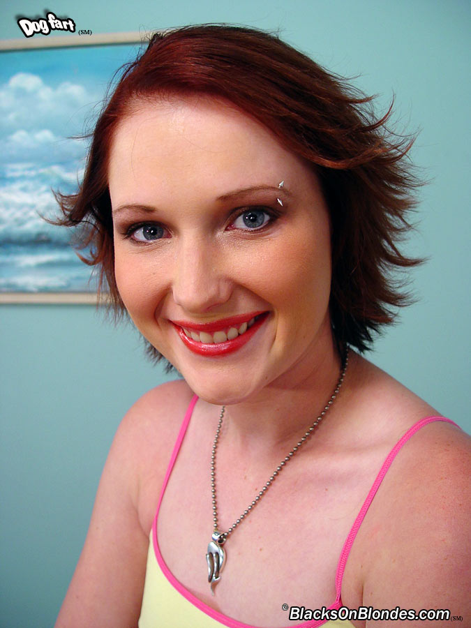 Chica Con Piercings Srta. Desrey Es Follada Por BBC Delante De Su Novio