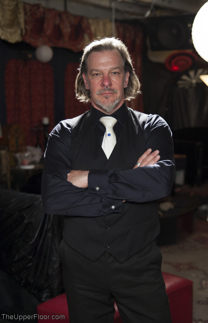 نجمات بورنو ذات صدور كبيرة وارداف ممتلئة في جماع بي دي اس ام مع نيك شرجي وصدمة