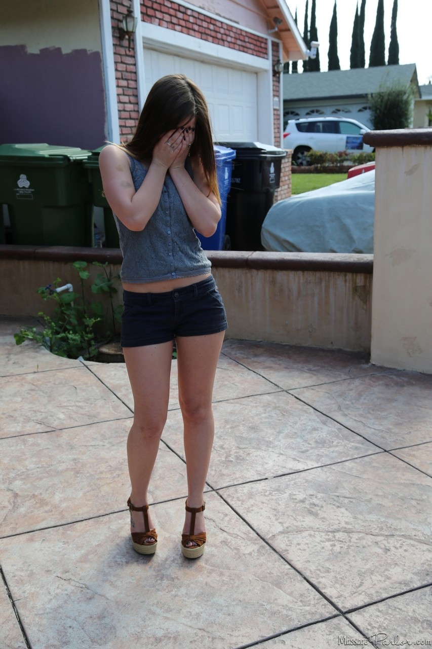 Girlfriend Teddy Rae Gives Buddy Happy Ending Body Massage For Lift