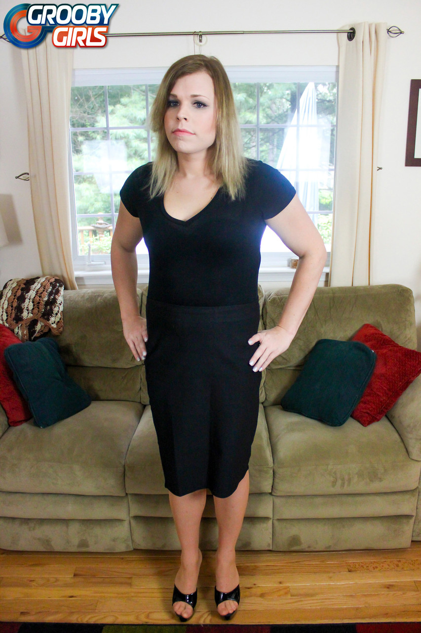 Porno-Fotos Von Cassie Woods Auf Grooby Girls