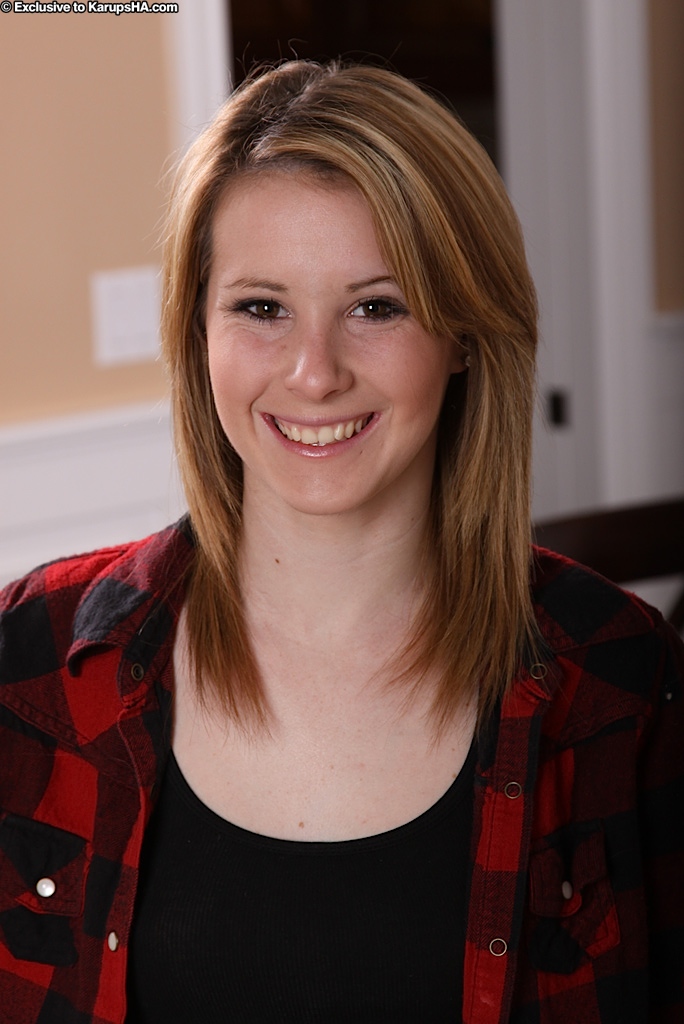 Tweety Valentine: 业余少女张开私处