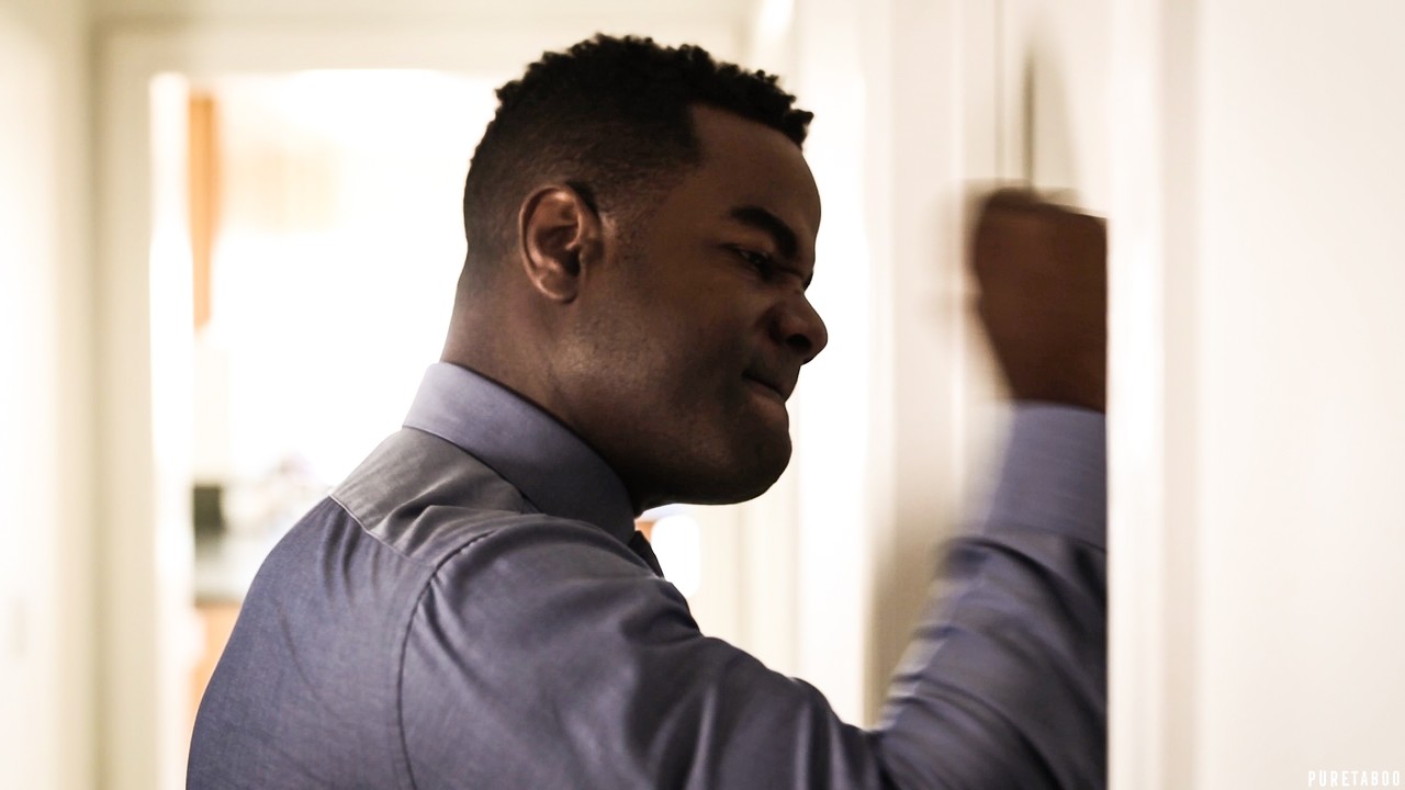 Jovem Piper Perri É Dominada Por Um Grande Pai Negro Em Um Bang Inter-Racial Hardcore