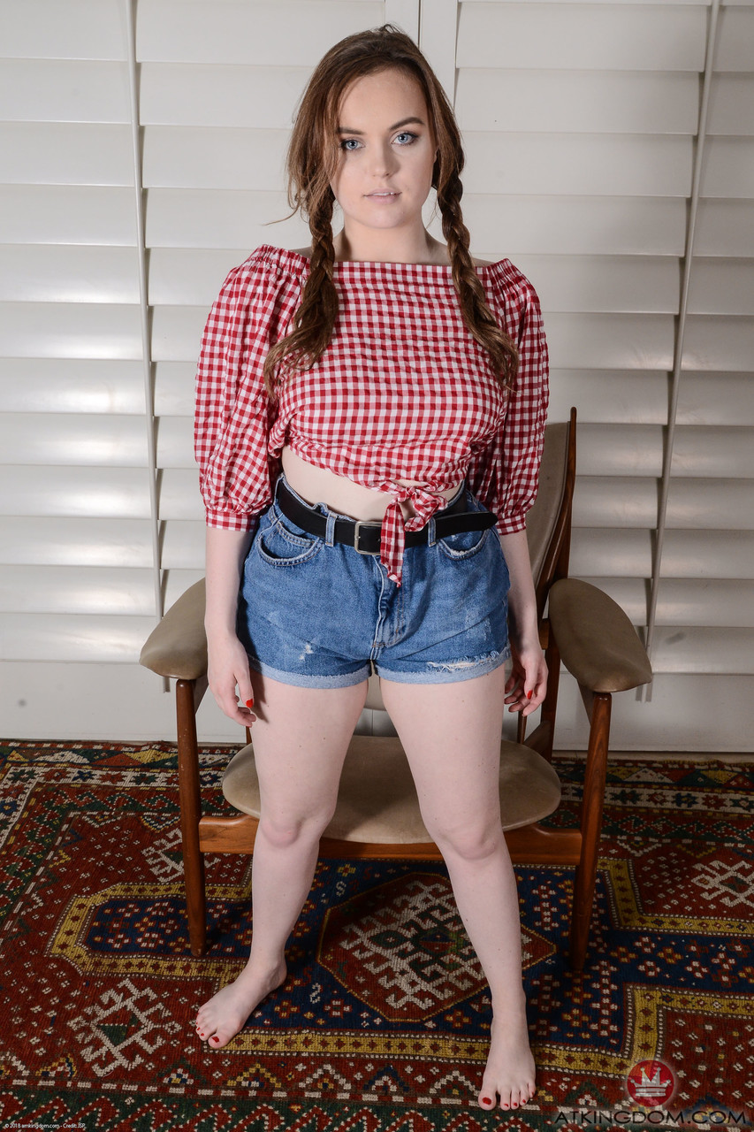 セクシーな赤毛の美女 River Fox ソロ