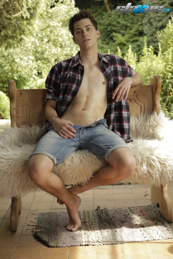 Райан Олсен И Эдриан Смоллвуд: Худые Геи Хардкор Анальный Секс