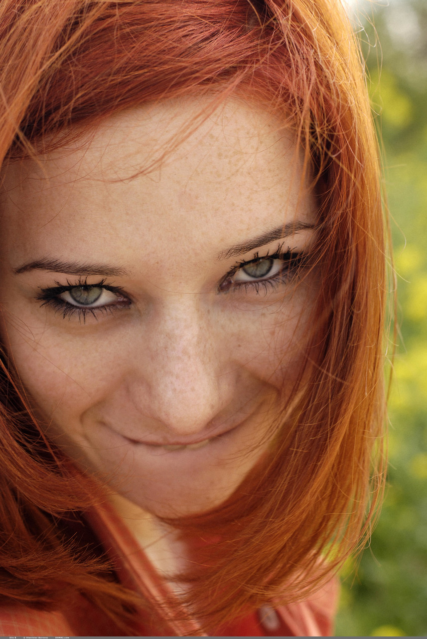 एलिस बी डोमाई की हॉट गैलरी में सितारा हैं