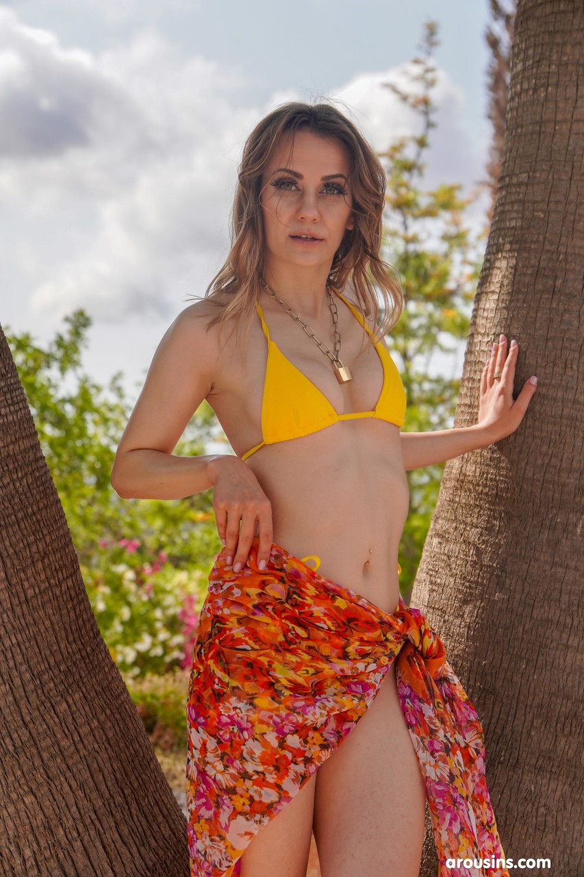 Ruby 色彩在性感的Xxx行動