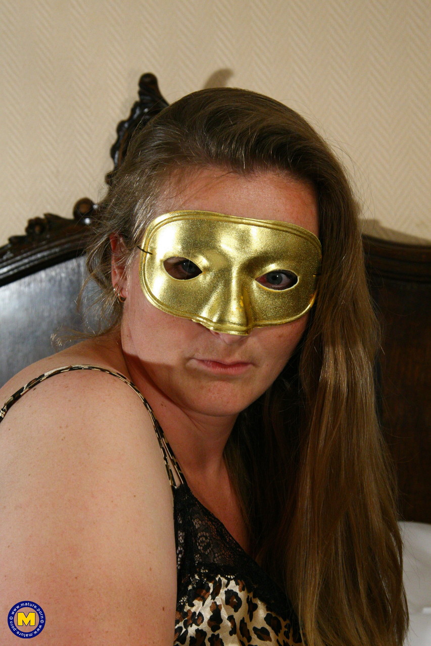 Chunky Mature Babe Shows Off Huge Tits and Toys Her Sweet Wet Snatch