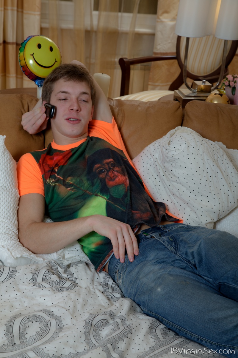 ब्रिटनी ने लंड चूसने के बाद अच्छी गांड चुदाई और चेहरे पर वीर्यपात का आनंद लिया