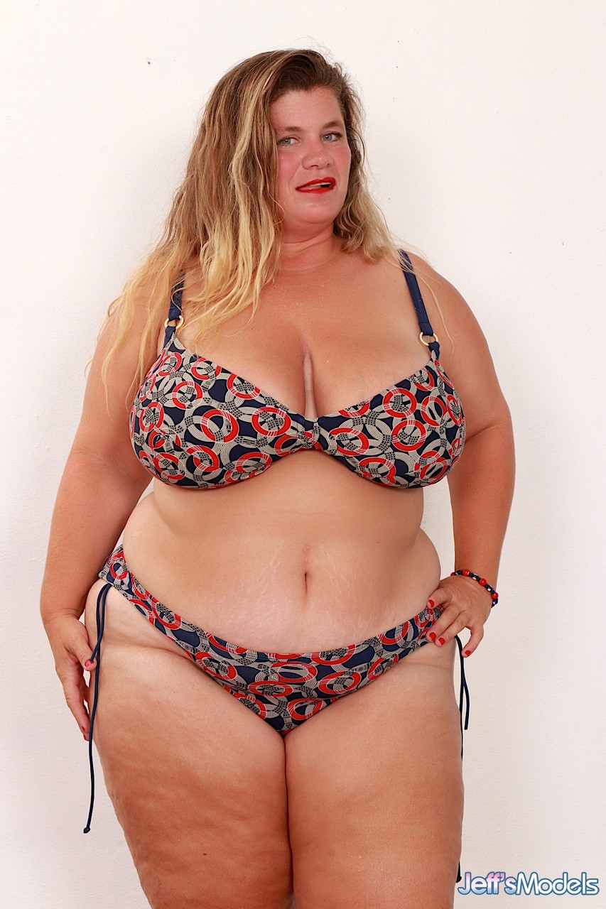 SSBBW Haley Jane Flaunts Big Boobs and Hairy Pussy Before Hard Sex