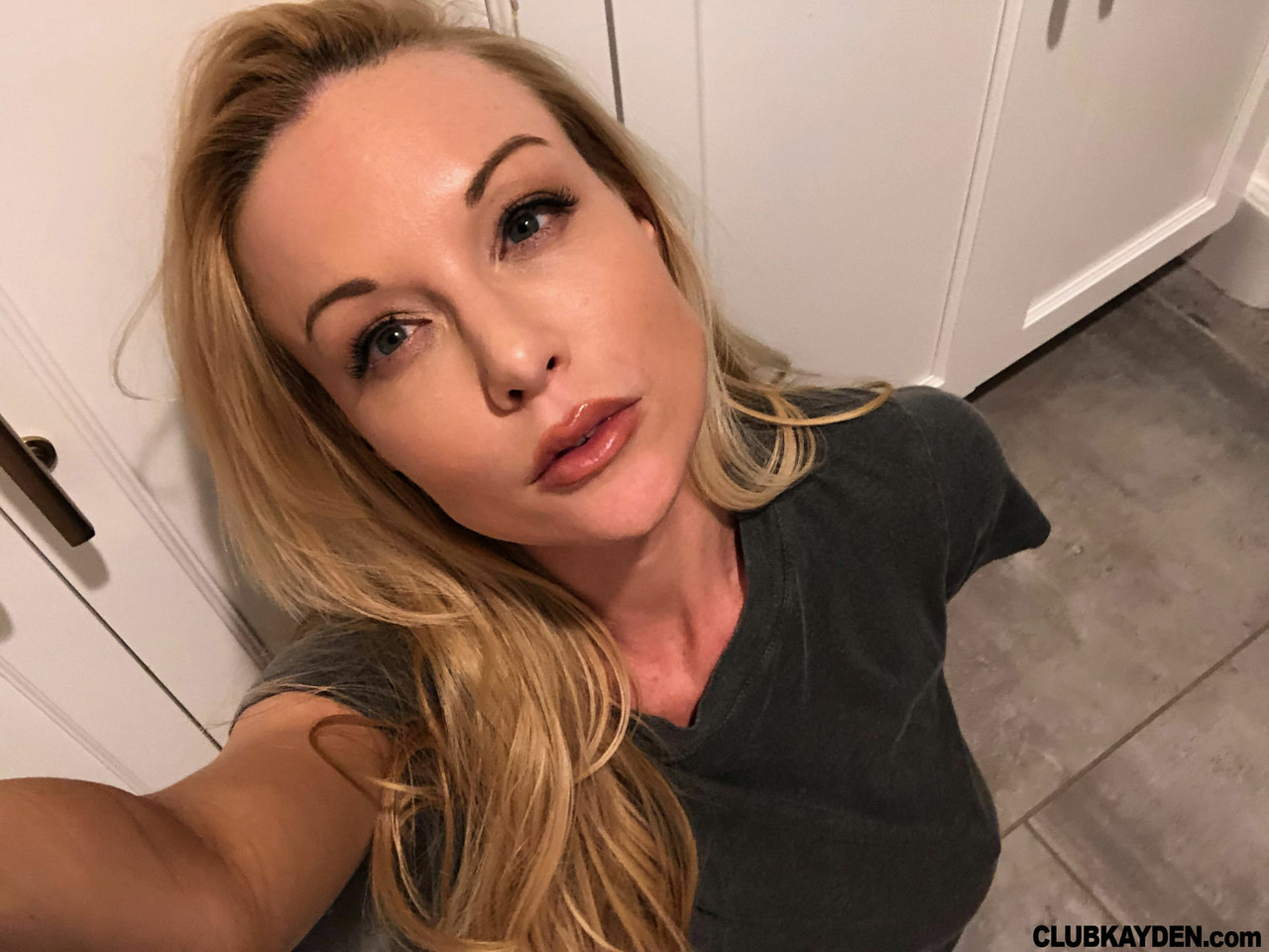Kayden Kross Hot Blonde Long Nipples Masturbation Selfies