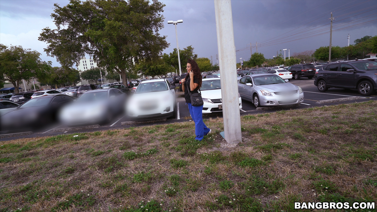 Gorgeous Brunette Babe Victoria Banxxx Gets Her Twat Stuffed In Van