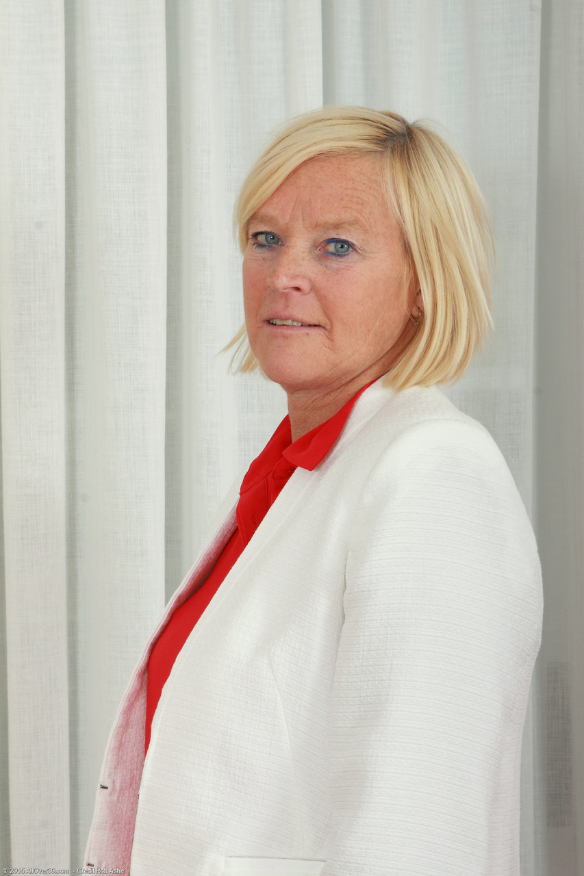 صور سابين الحارة فوق الثلاثين