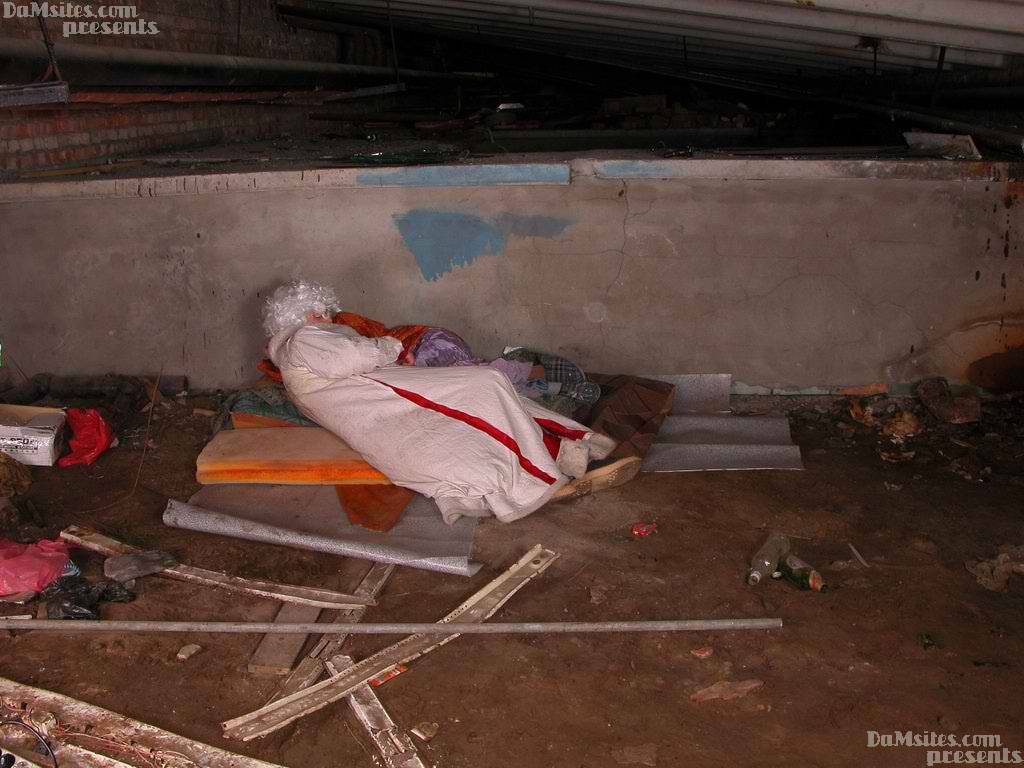 Homeless Couple In Wigs Have Sex In Sheltered Location