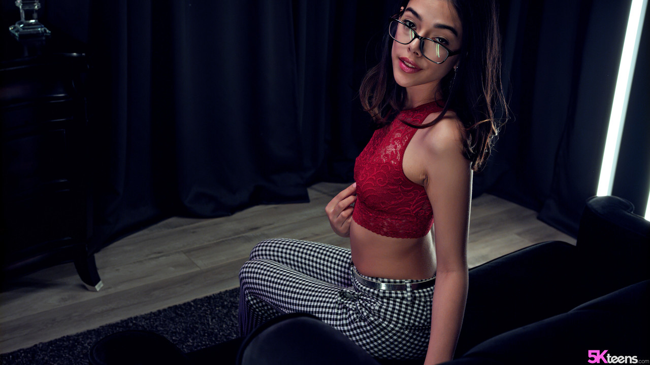 Harmony Wonder Bends Over Bed Fucked Creampied