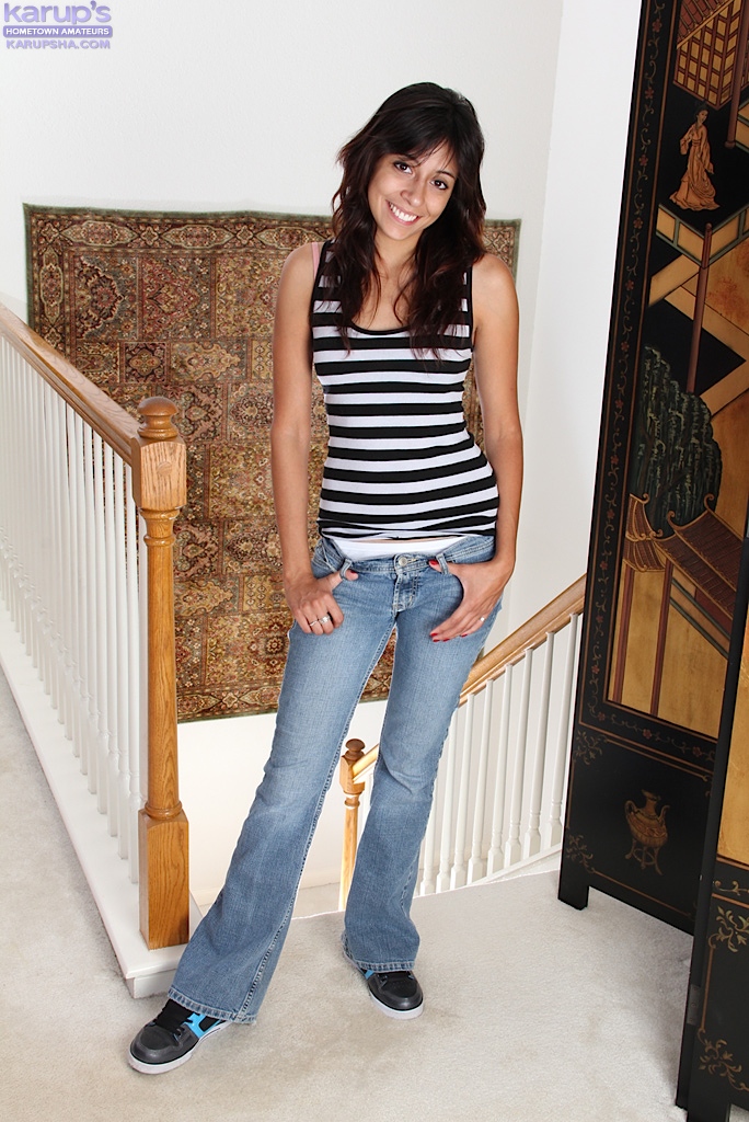 Playful Amateur In Blue Jeans Undressing And Exposing Her Gash In Close Up