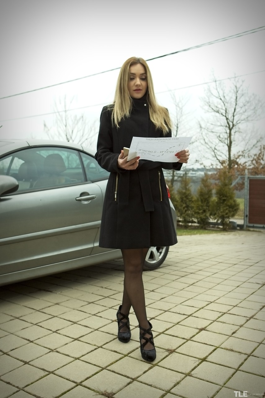 维多利亚·帕皮 裸体 XXX - 情色人生