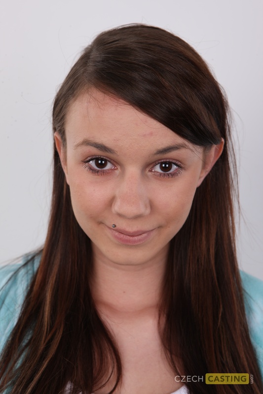 Cute Amateur Veronika Shows Her Bald Cunt During Close Up After Undressing