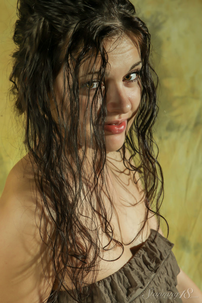 Naked 18-Year-Old Brunette Ondina S in Solo Action