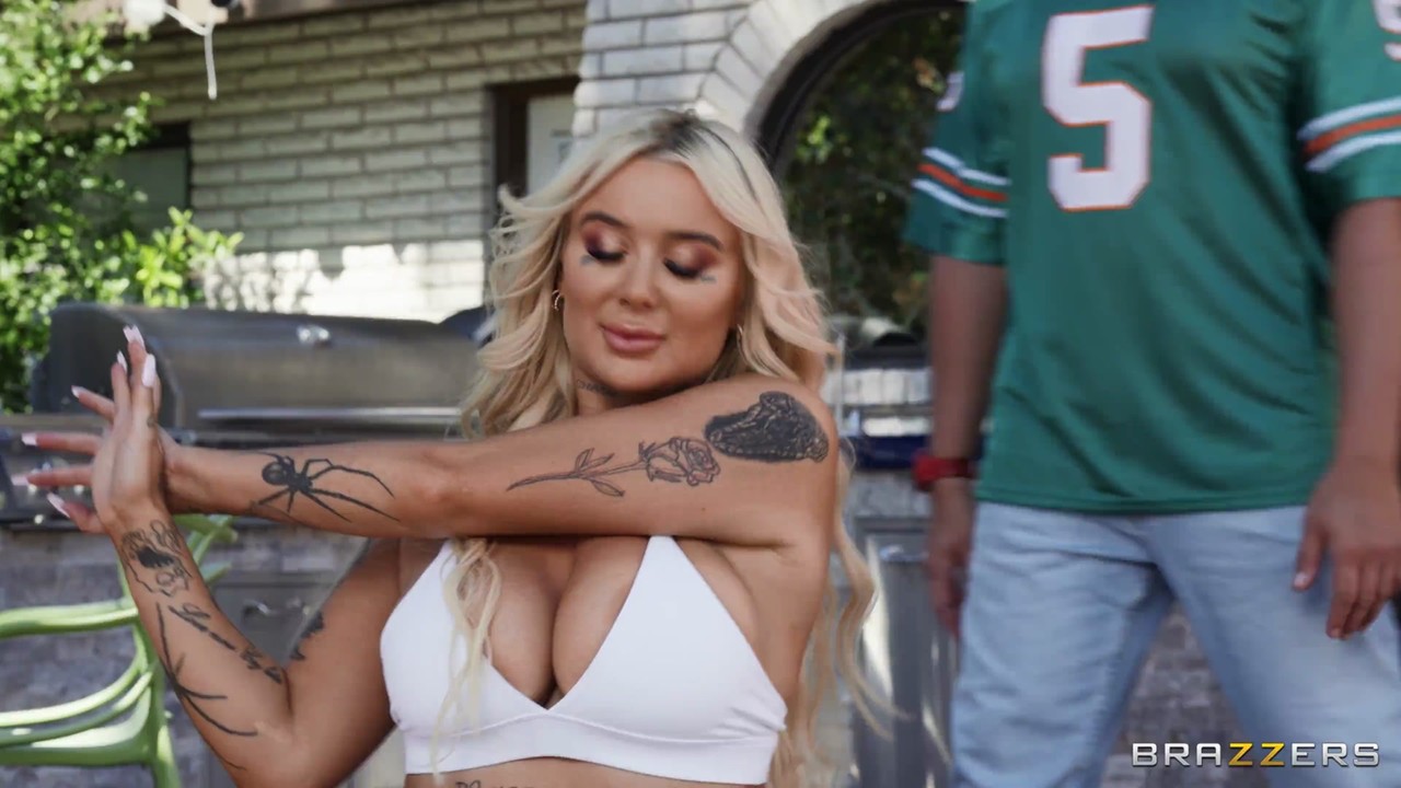 Горячие Порно Фото Джаз, Кончающей На Рики Джонсона, От Сети Brazzers